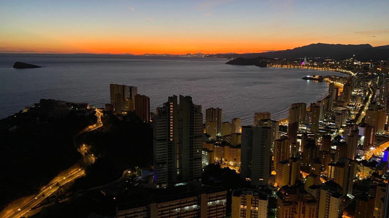 Benidorm High Rise Apartments - Sea Views - Torre Lugano Exteriör bild