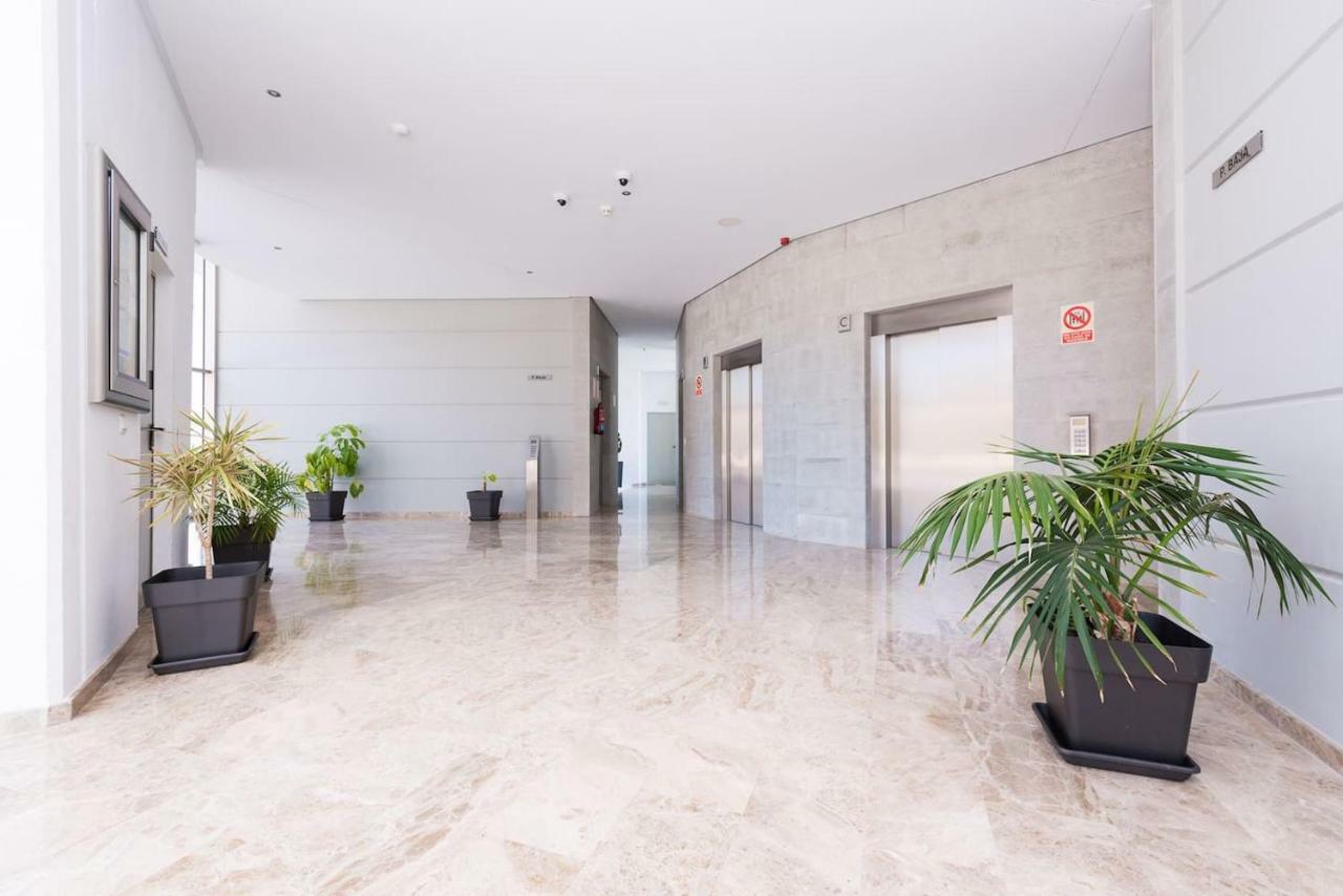 Benidorm High Rise Apartments - Sea Views - Torre Lugano Exteriör bild